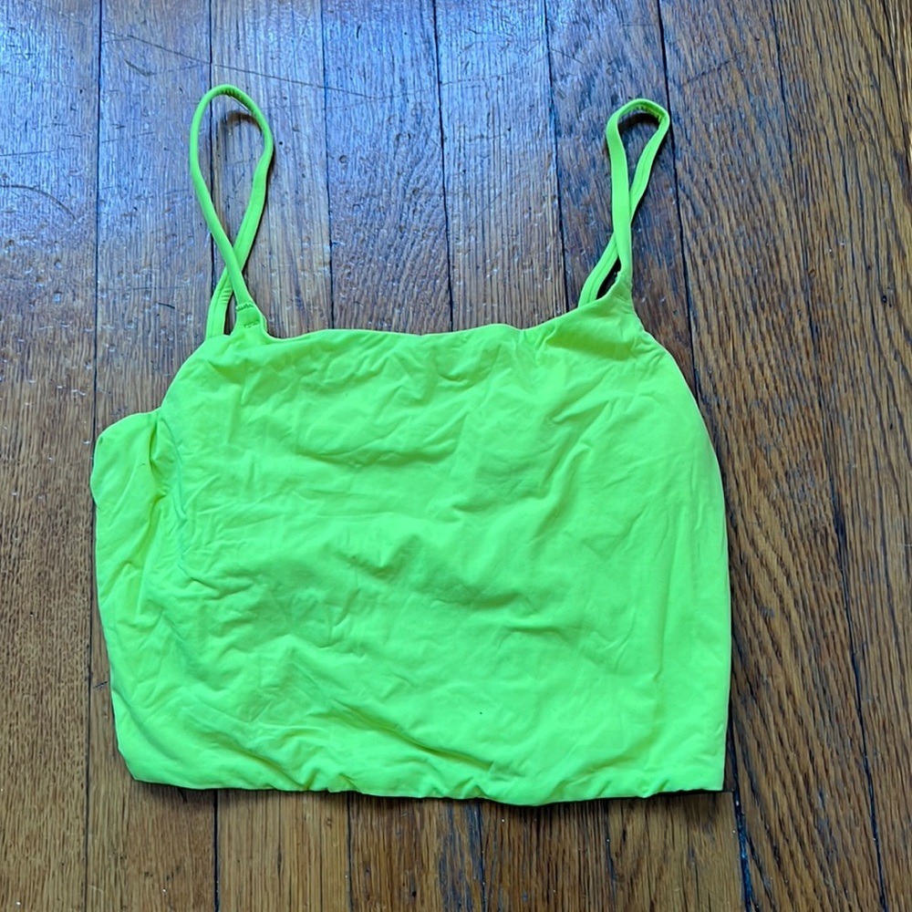 Skims fits everybody strappy back tank top neon green S